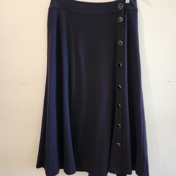 Talbots Black Full Skirt with Large Button Trim Size 10 - Picture 1 of 9